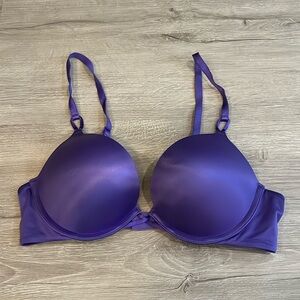 Like New 34B Victoria’s Secret Bombshell Push-Up Plunge Bra
